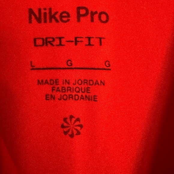 Nike Pro men’s L Dri Fit fitted shirt red EUC - Picture 2 of 5